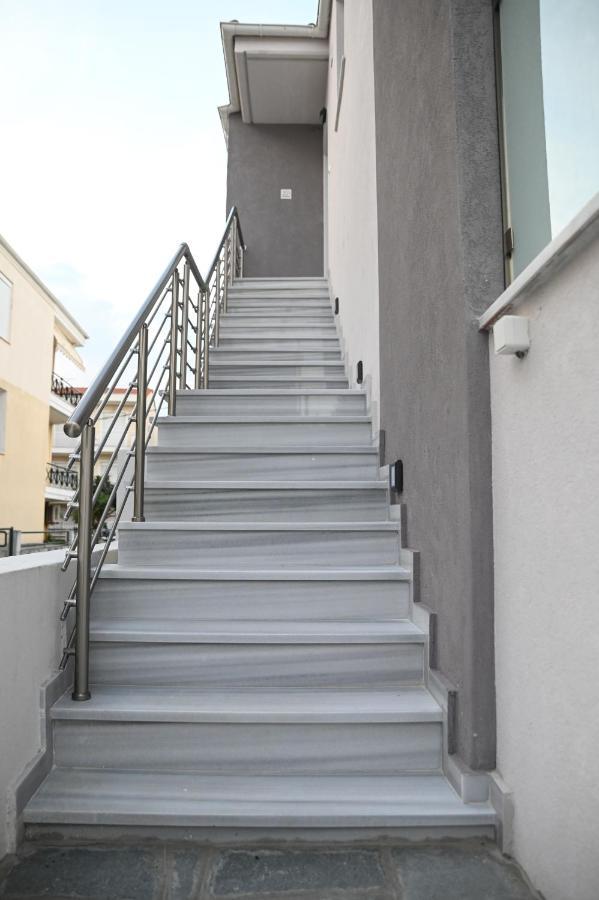 Faidra Apartments Néa Péramos Εξωτερικό φωτογραφία