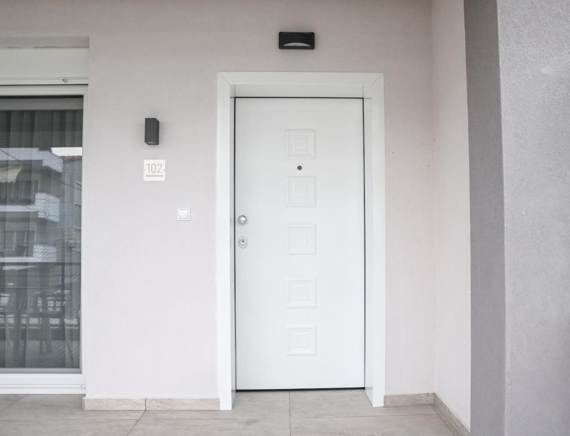 Faidra Apartments Néa Péramos Εξωτερικό φωτογραφία