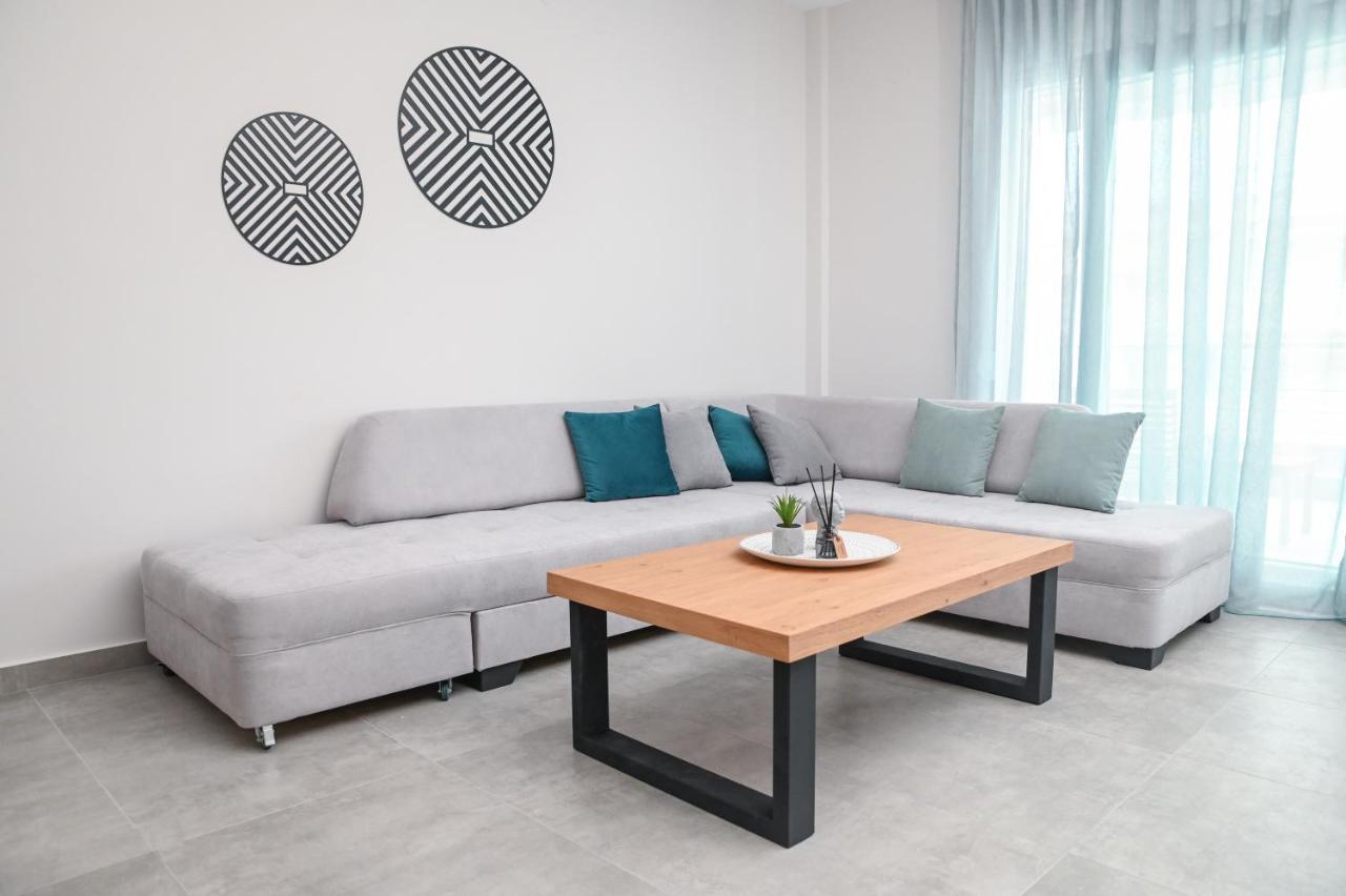Faidra Apartments Néa Péramos Εξωτερικό φωτογραφία