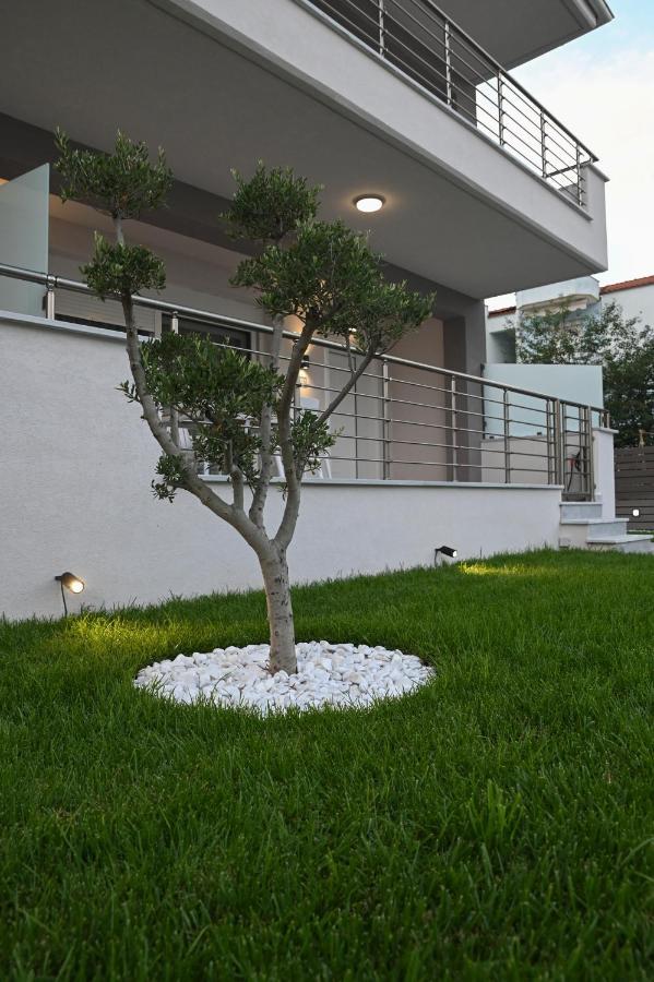 Faidra Apartments Néa Péramos Εξωτερικό φωτογραφία